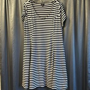 Torrid Stretch Jersey Short Dress Black White Stripe EUC sz 2X